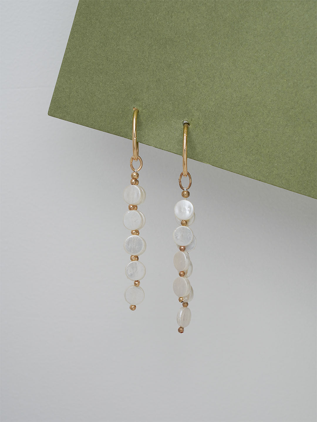 Flat Pearl dangler Earring